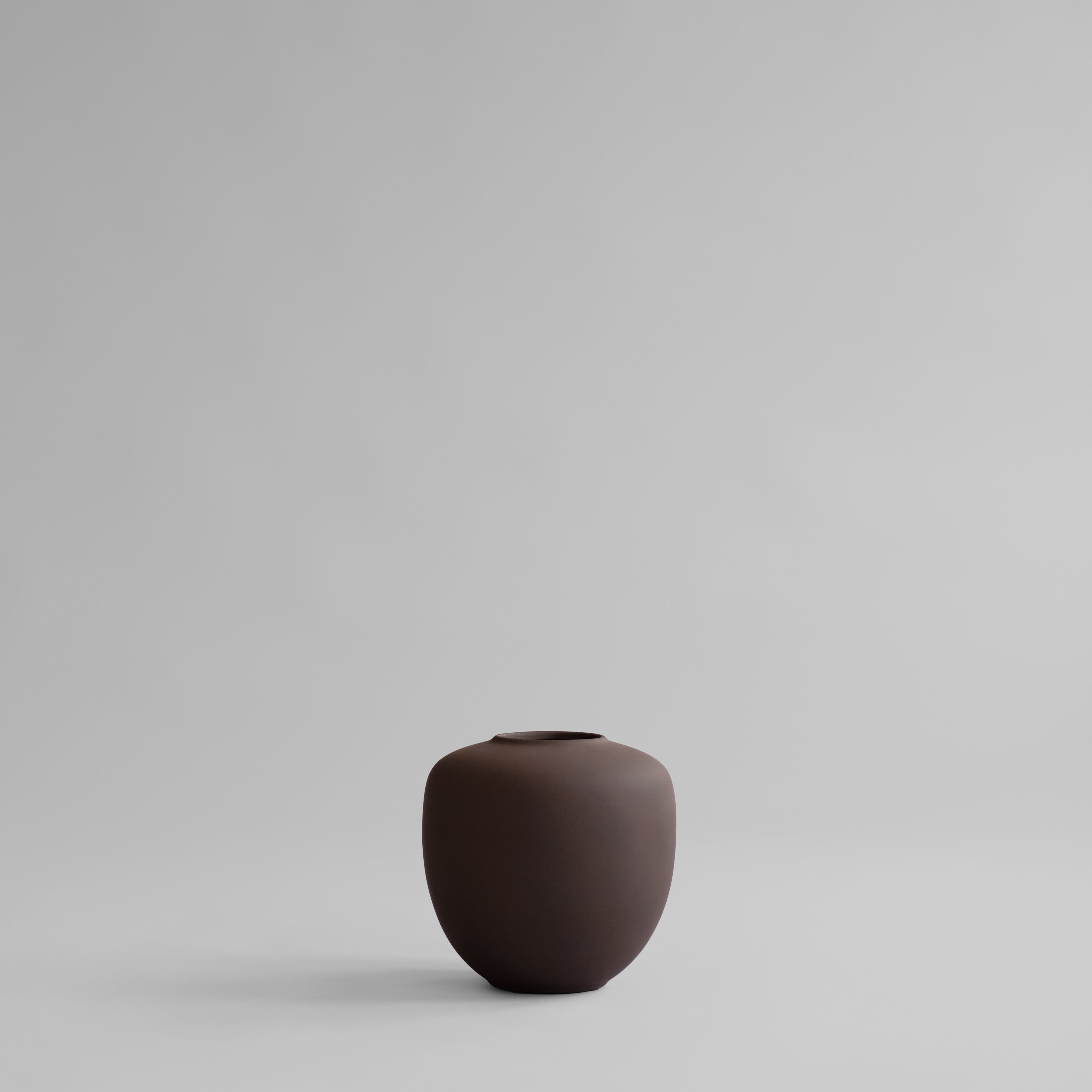 Sunao Vase, Mini - Chocolate