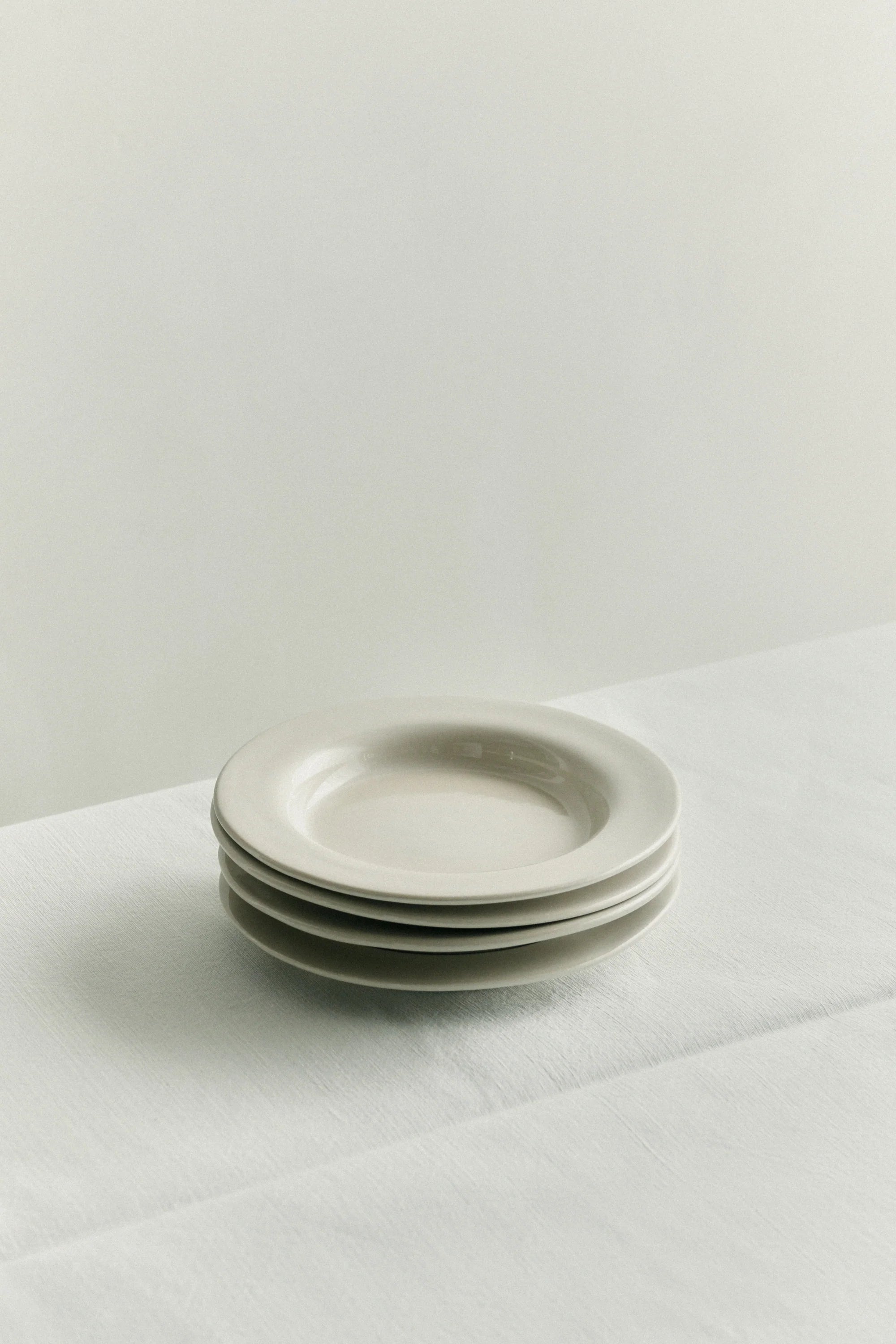 S.R. Collection Dessert Plate