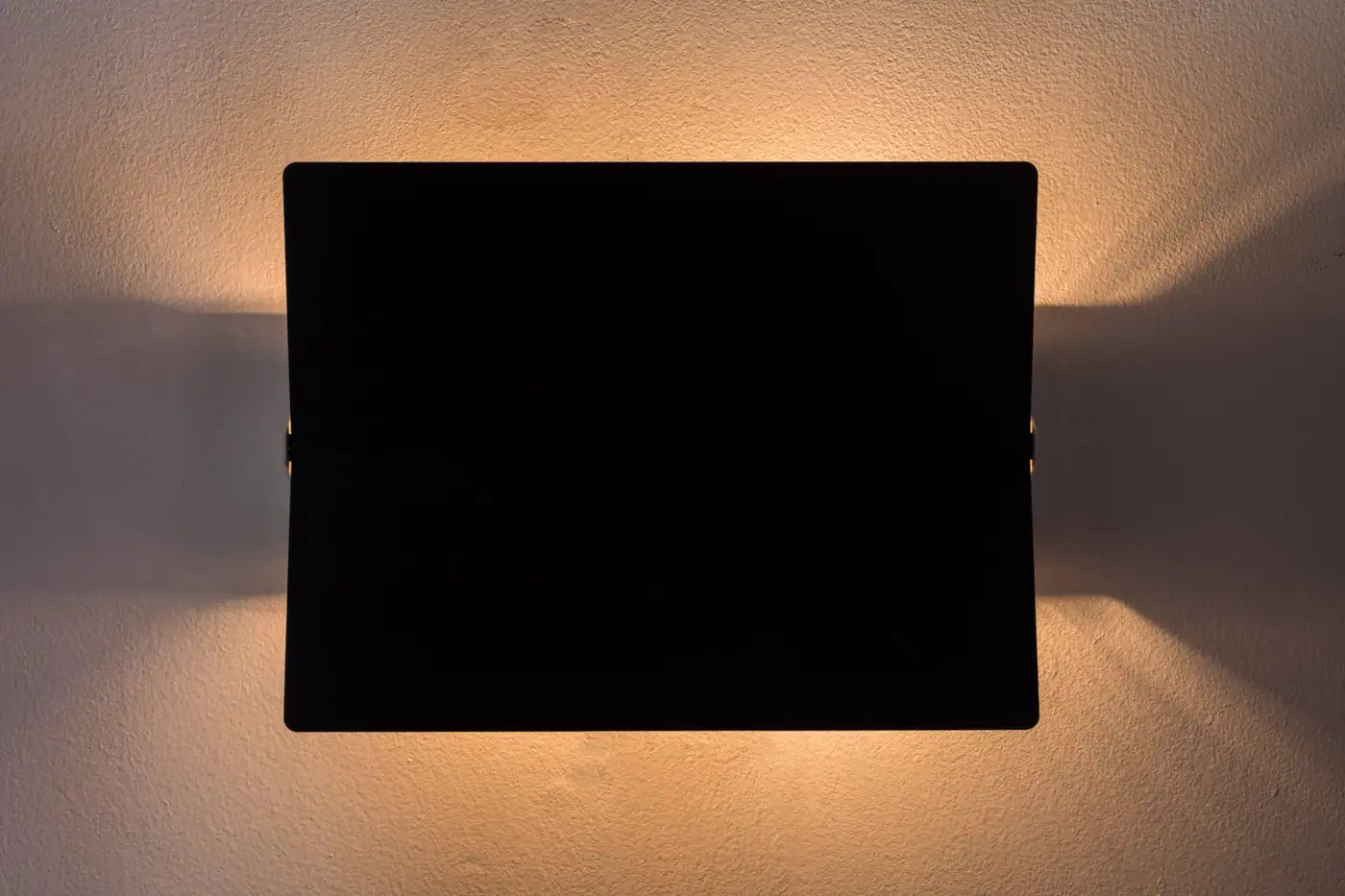 Applique à Volet Pivotant Plie- Black