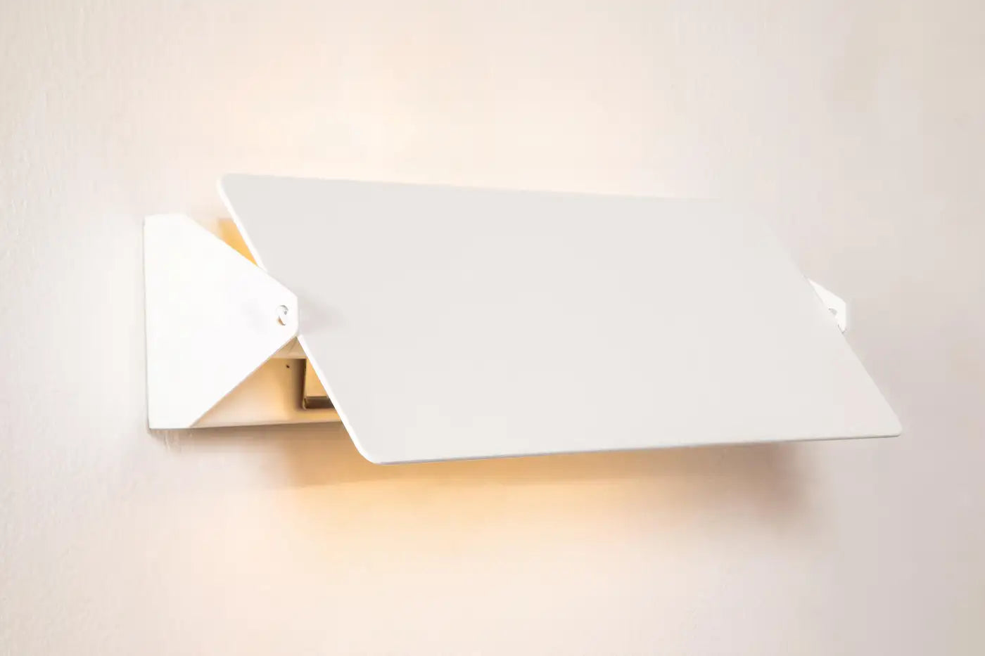 Applique à Volet Pivotant Double - White