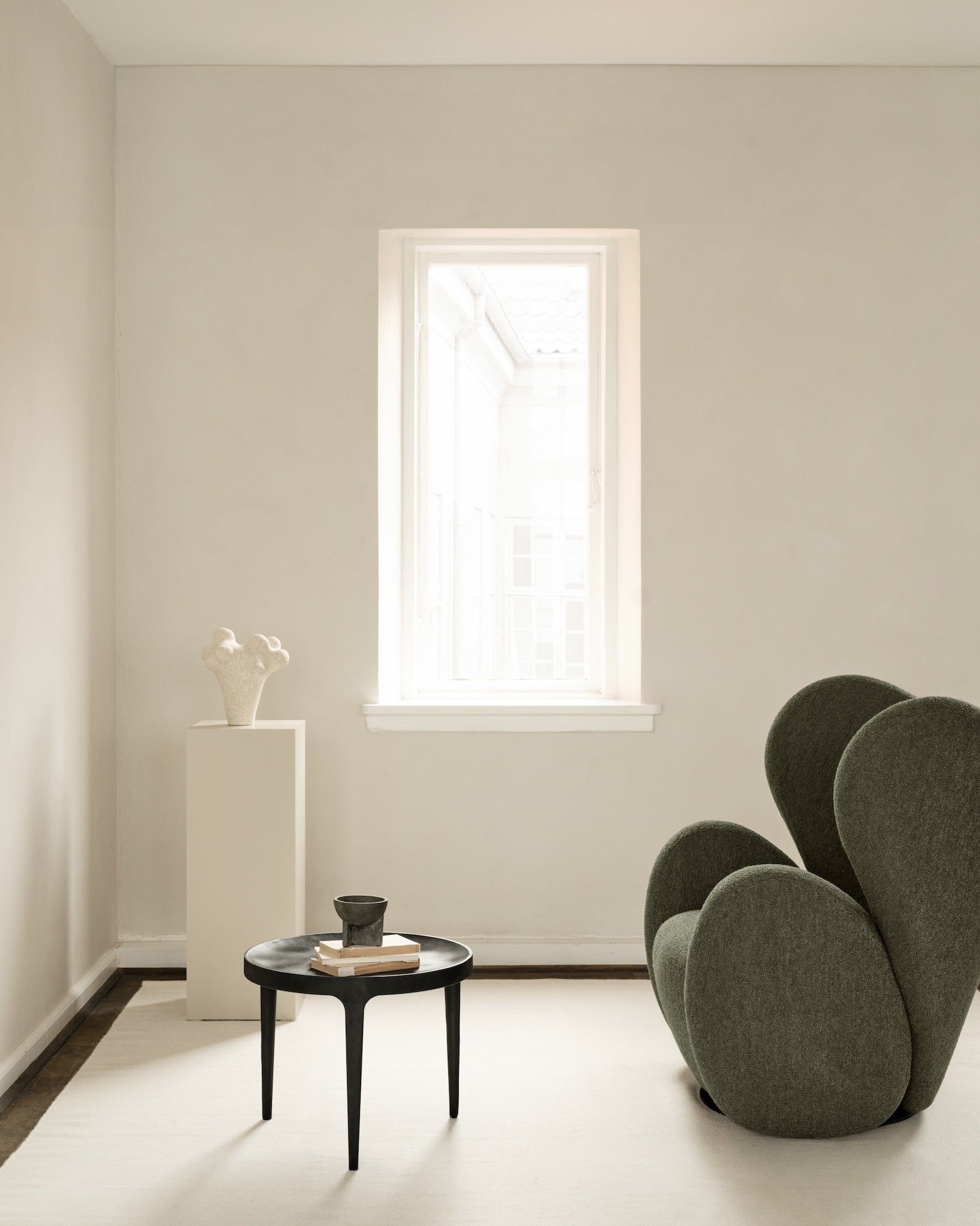 Ghost Coffee Table Low